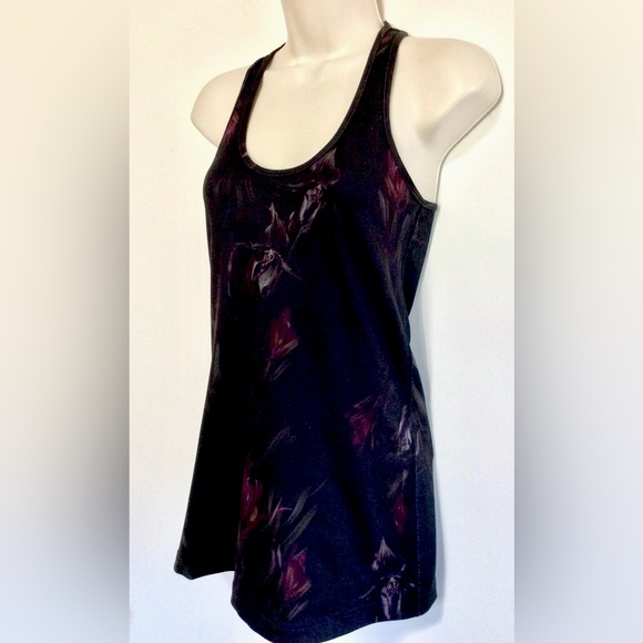 Lululemon tank top racer back black floral - Picture 3 of 9